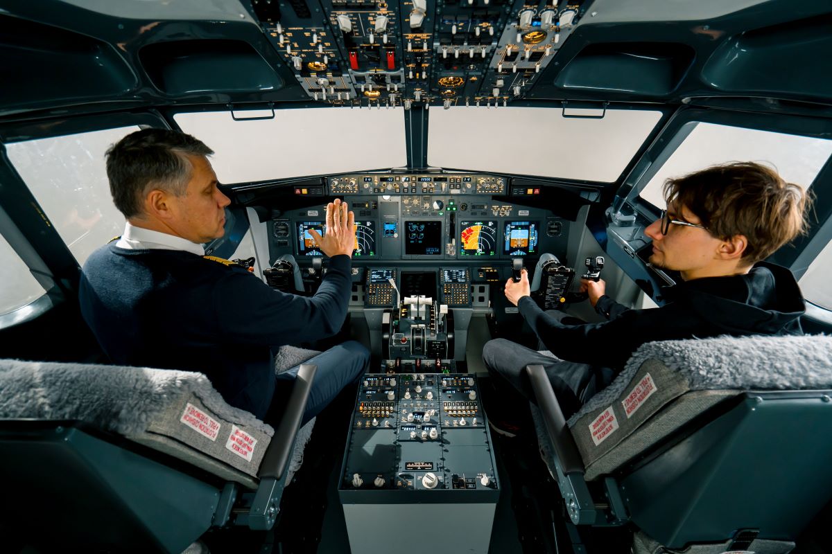 Why Flight Simulators Are Crucial for Pilot Training